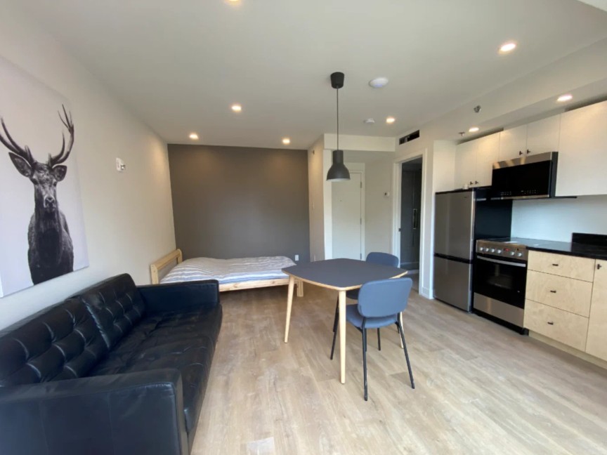 STUDIO APPARTMENT