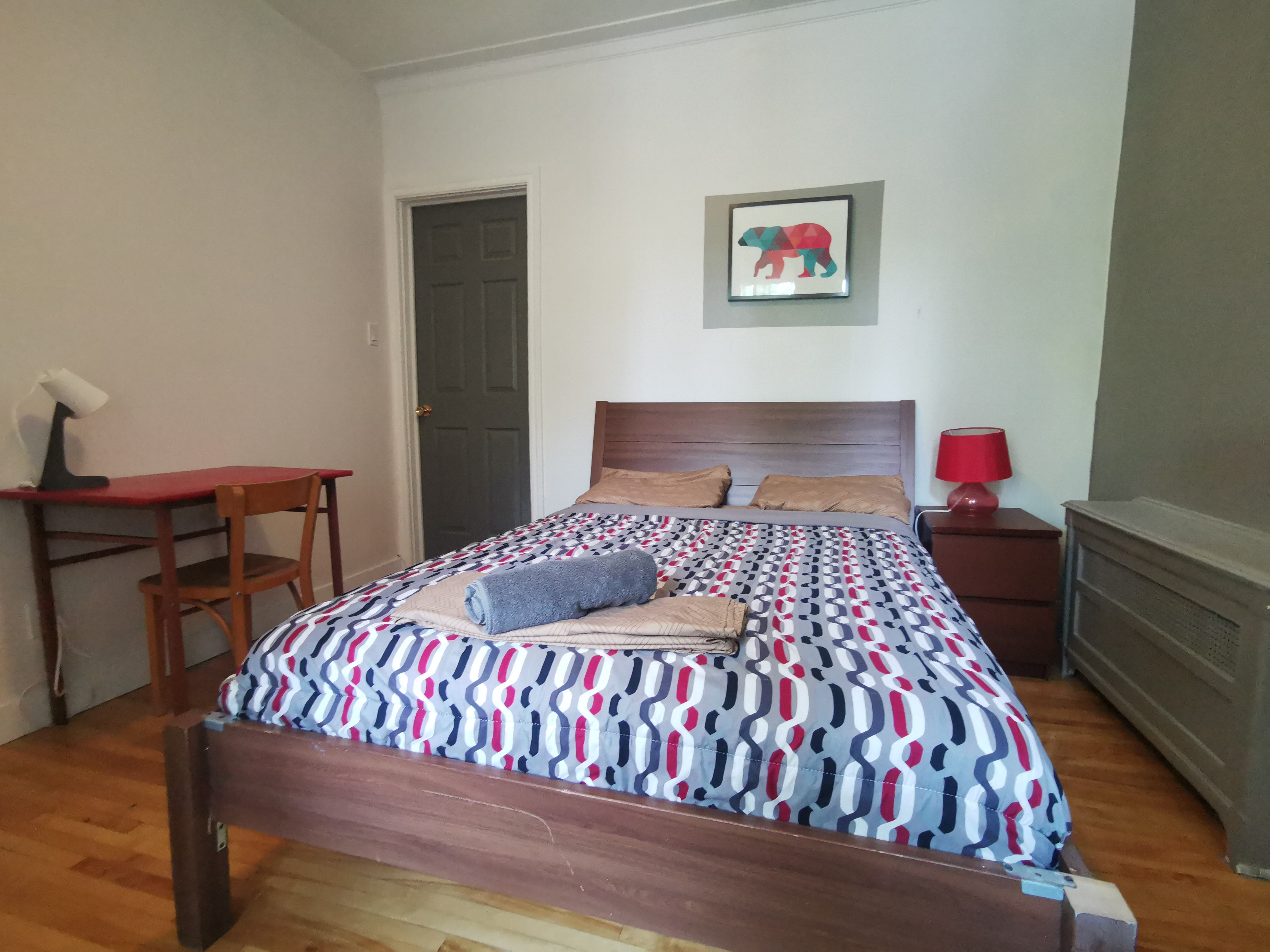 Gladys 3 furnished room | CAD 750/month | January 1